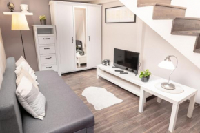 Bakáts Square Premium Apartment with AC